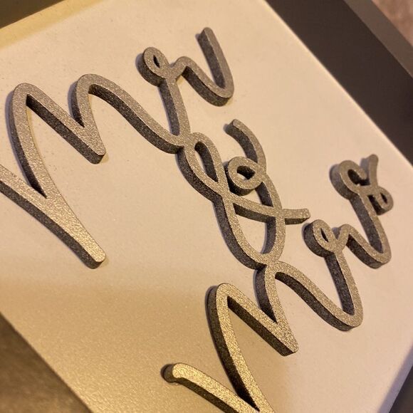 Wendy Bellisimo Mr & Mrs plaque - Picture 7 of 9